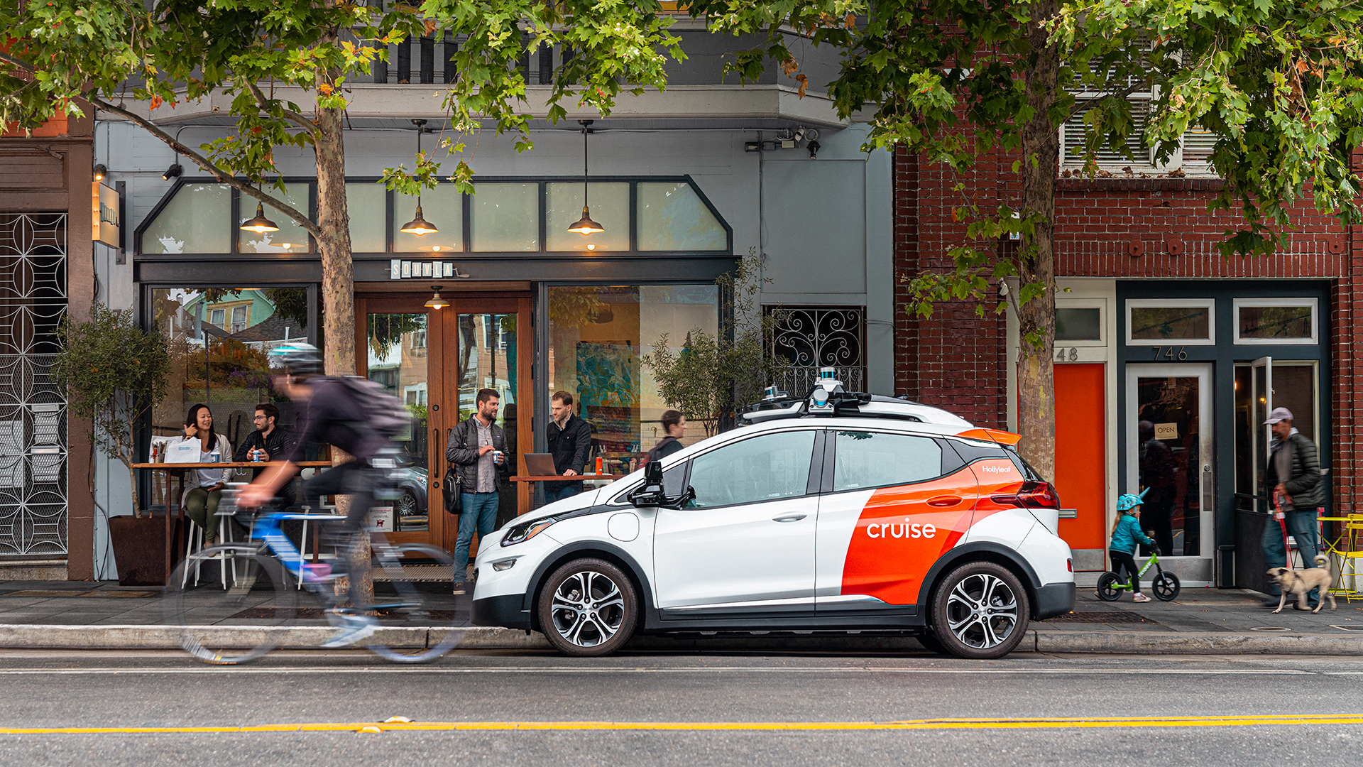 Cruise car in Hayes Valley, San Francisco robotaxi